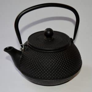 VALURAUTATEEPANNU, musta, 0,8 l